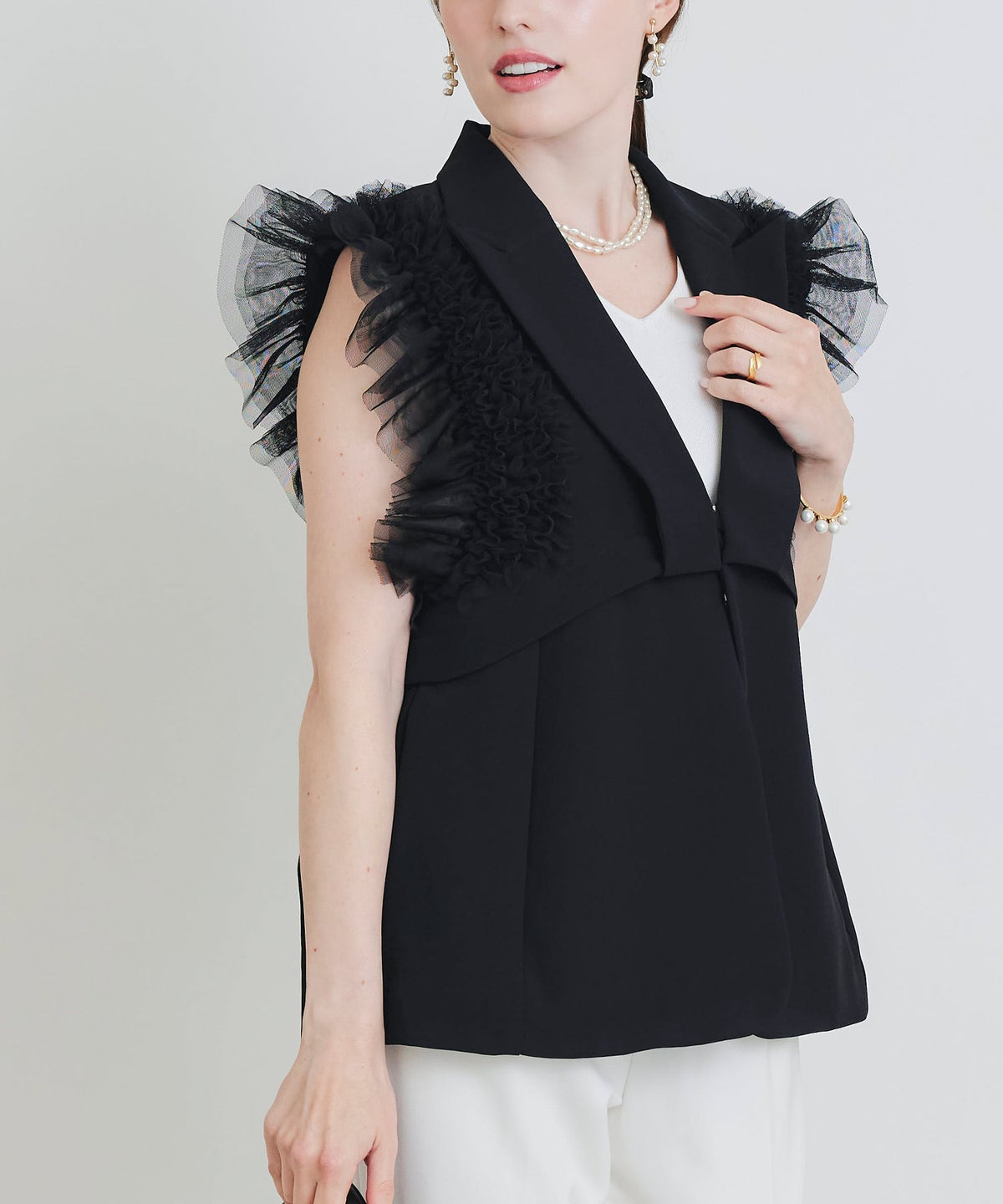 model：H160　着用サイズ：M　ブラック