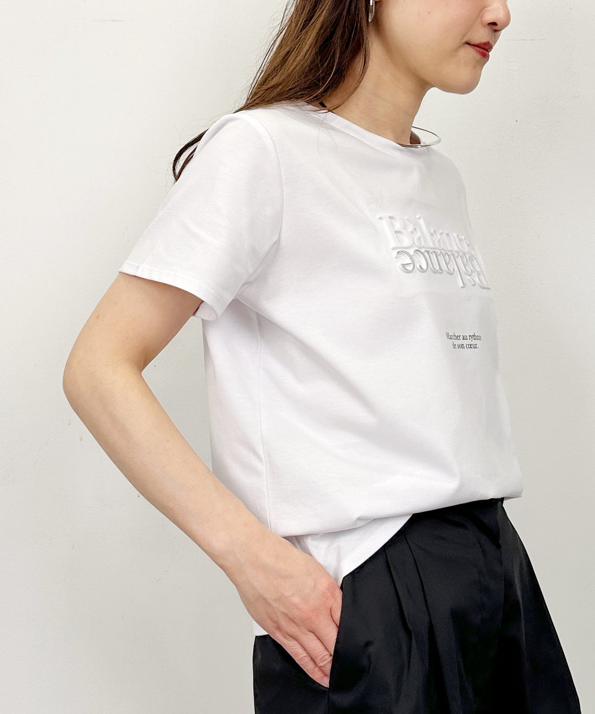 model：H164　着用サイズ：M　オフホワイト