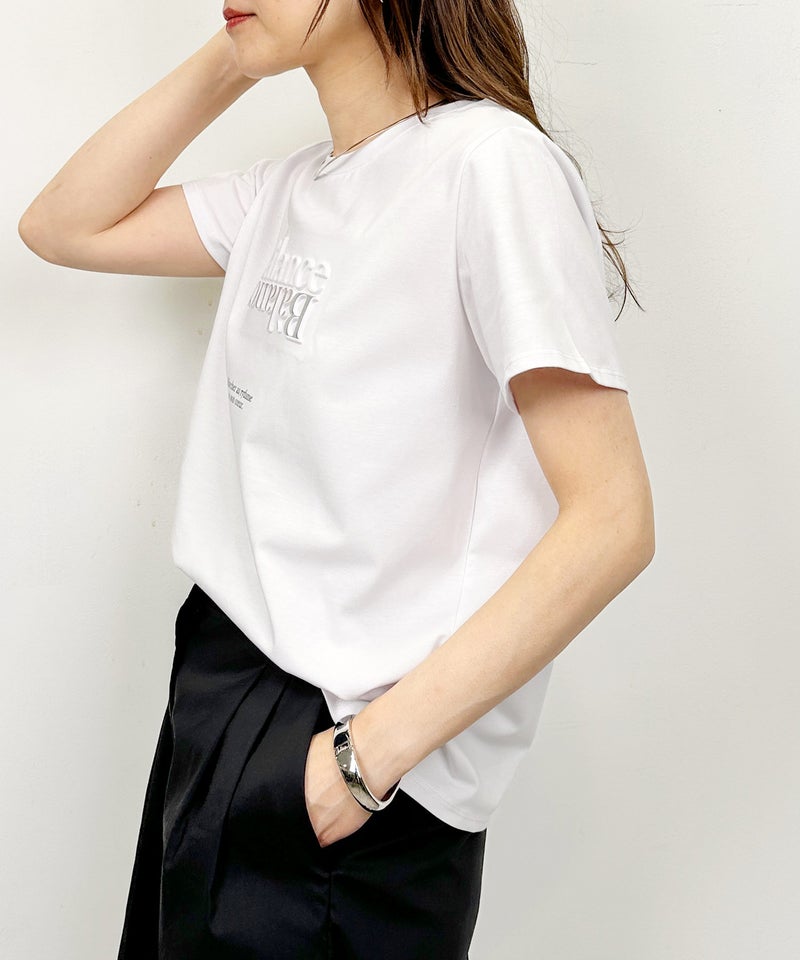 model：H164　着用サイズ：M　オフホワイト