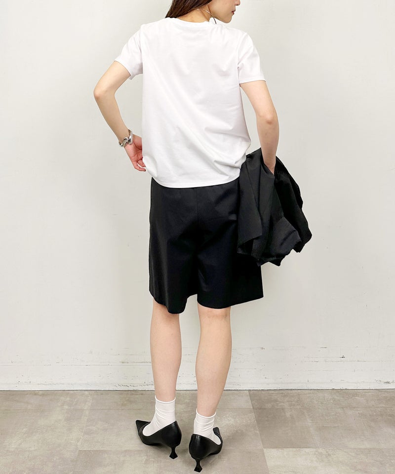 model：H164　着用サイズ：M　オフホワイト