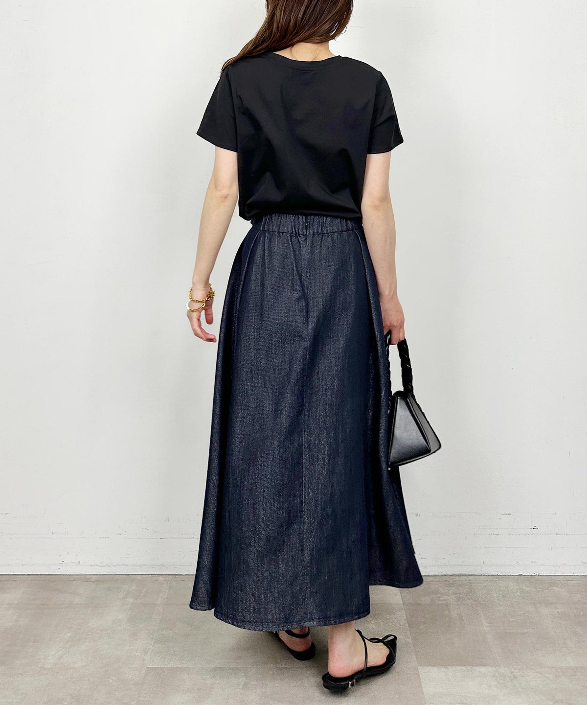 model：H164　着用サイズ：M　ブラック