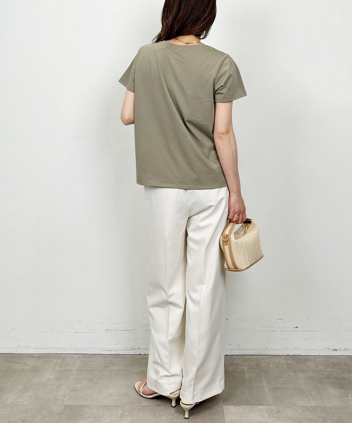 model：H164　着用サイズ：M　カーキ