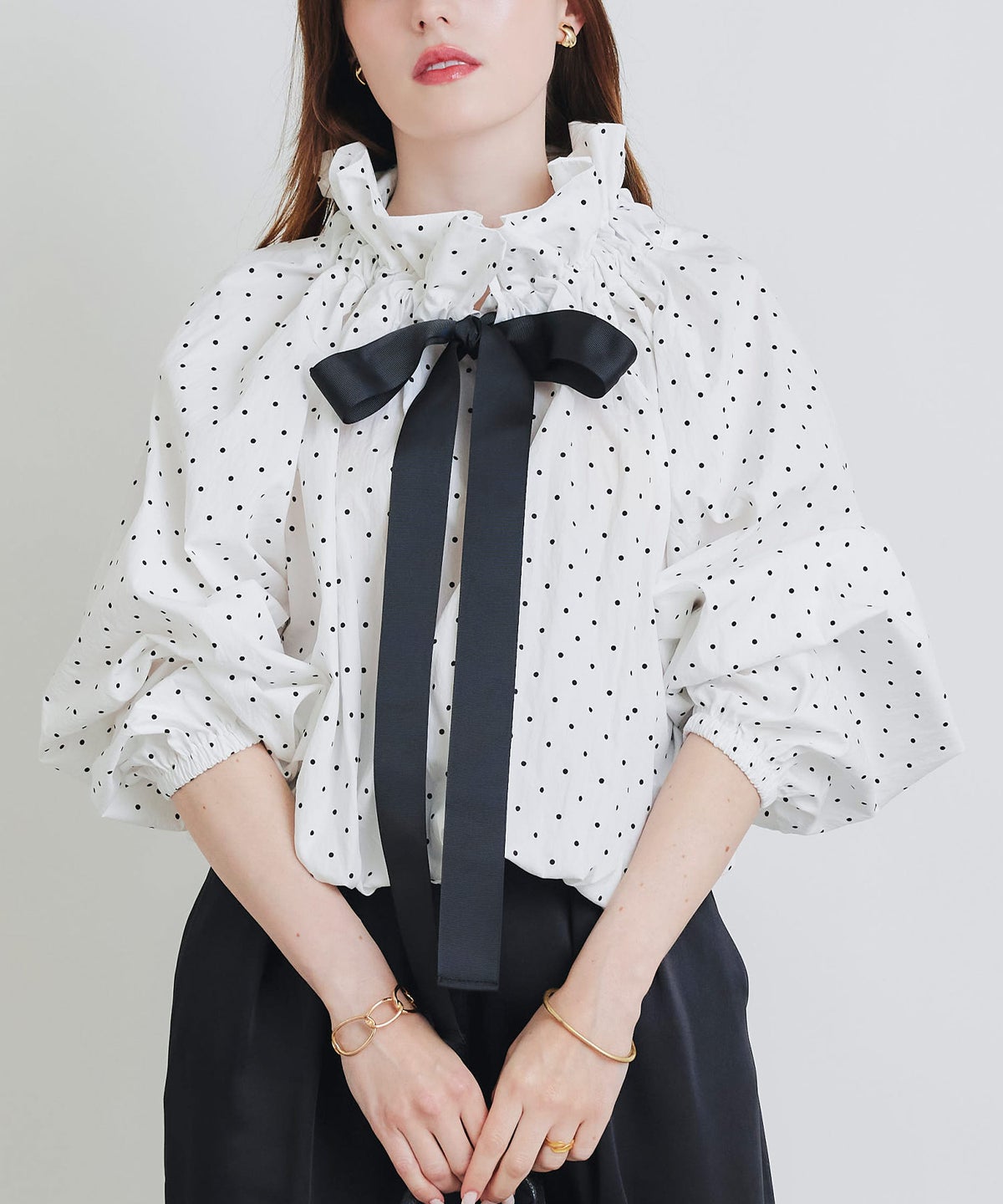 model：H160　着用サイズ：M　ホワイト系その他