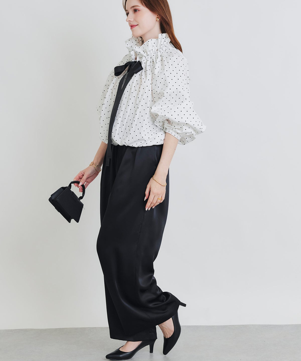 model：H160　着用サイズ：M　ホワイト系その他