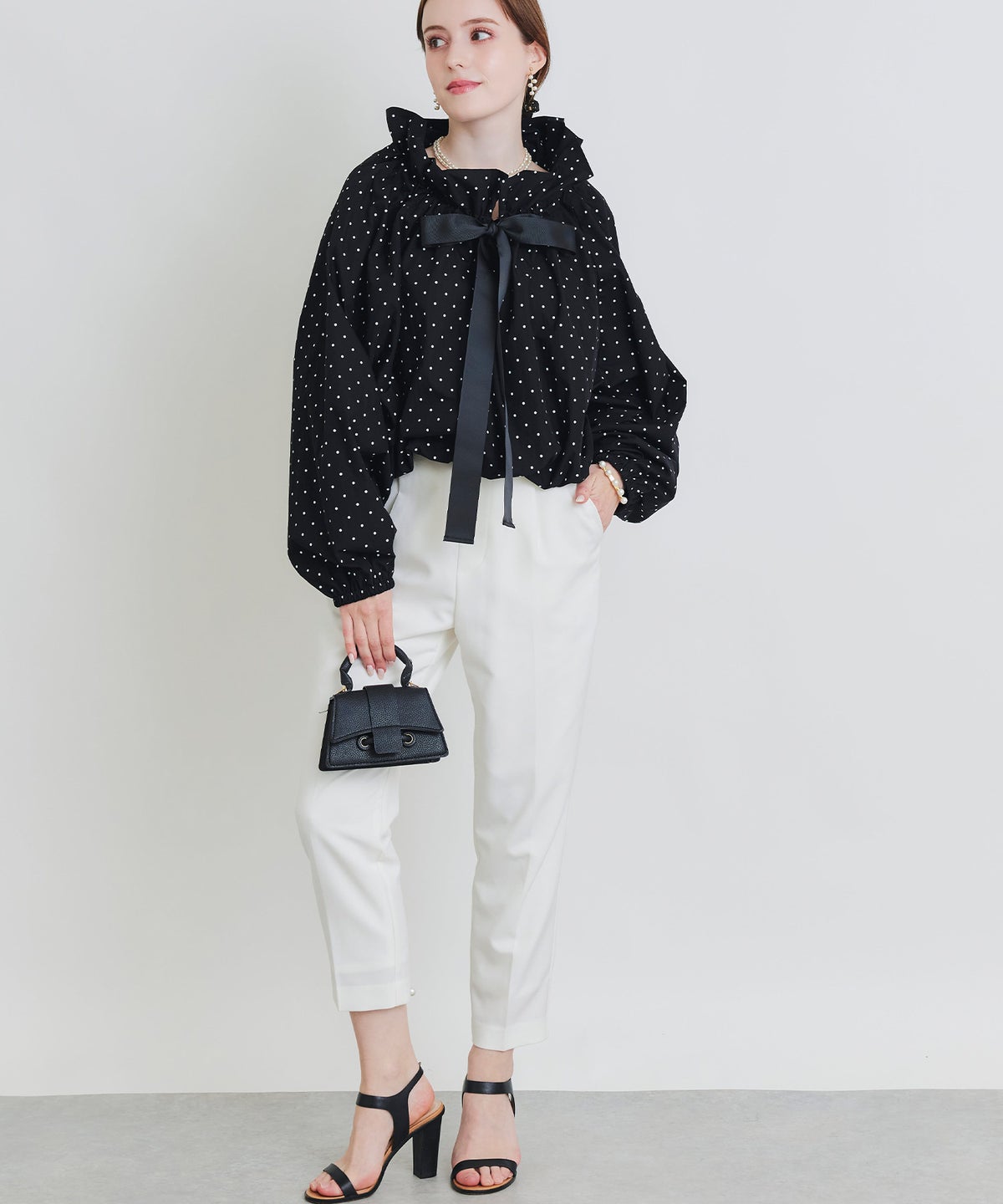 model：H160　着用サイズ：M　ブラック系その他