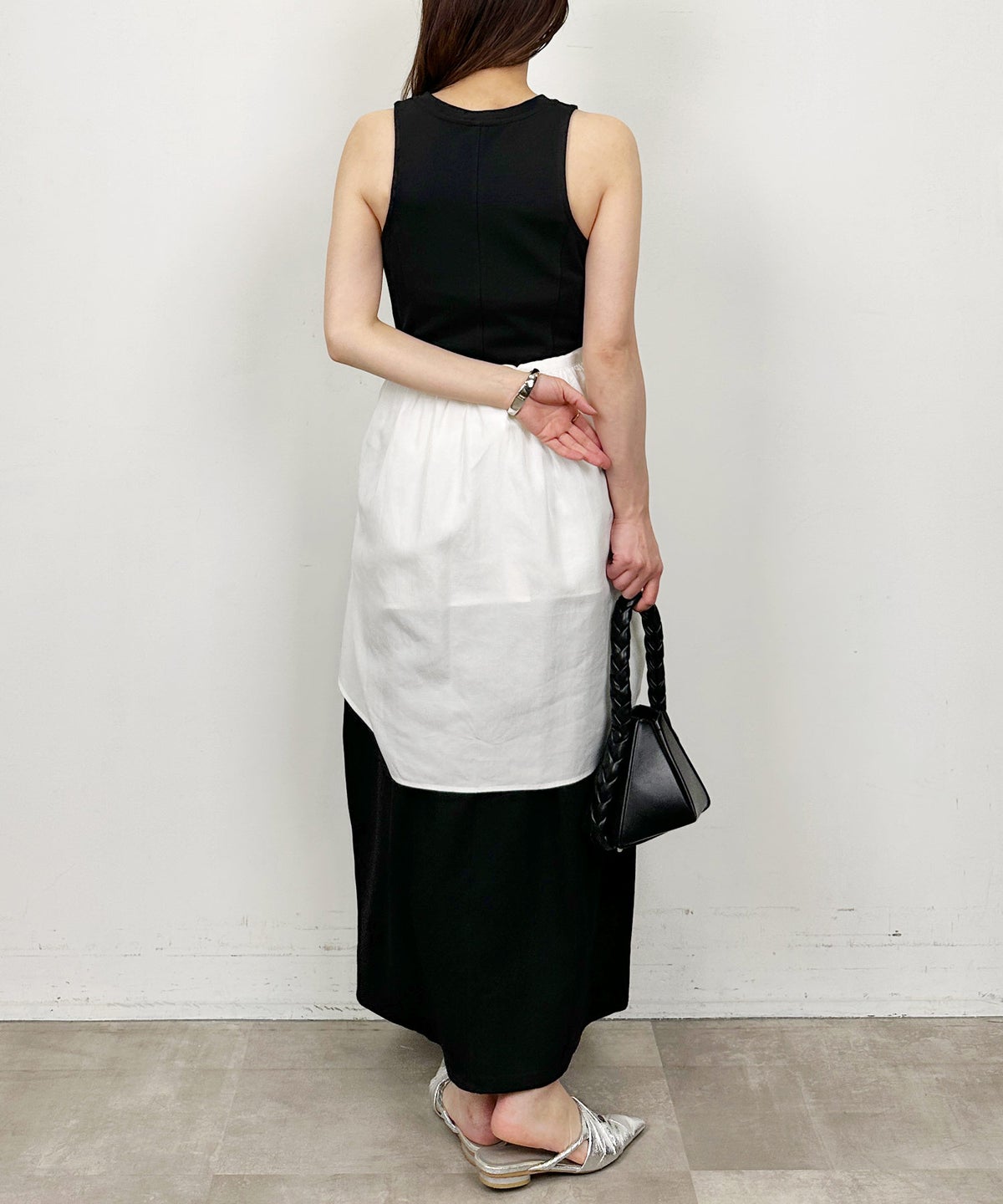 model：H164　着用サイズ：M　ブラック