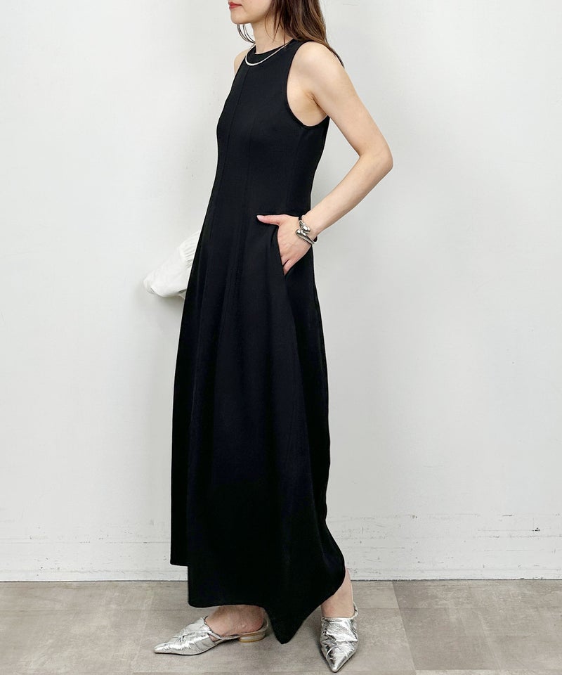 model：H164　着用サイズ：M　ブラック