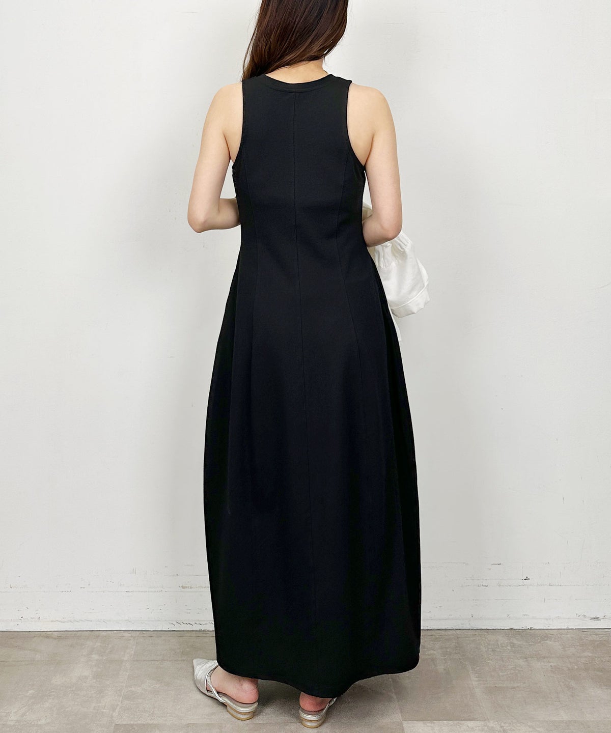 model：H164　着用サイズ：M　ブラック