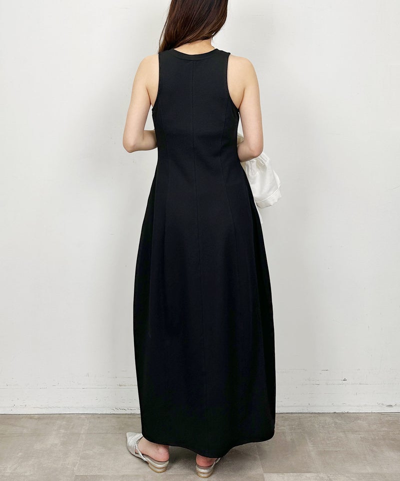 model：H164　着用サイズ：M　ブラック