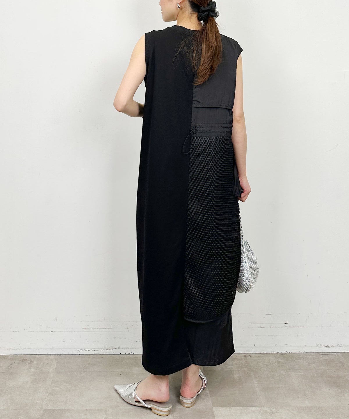 model：H164　着用サイズ：M　ブラック