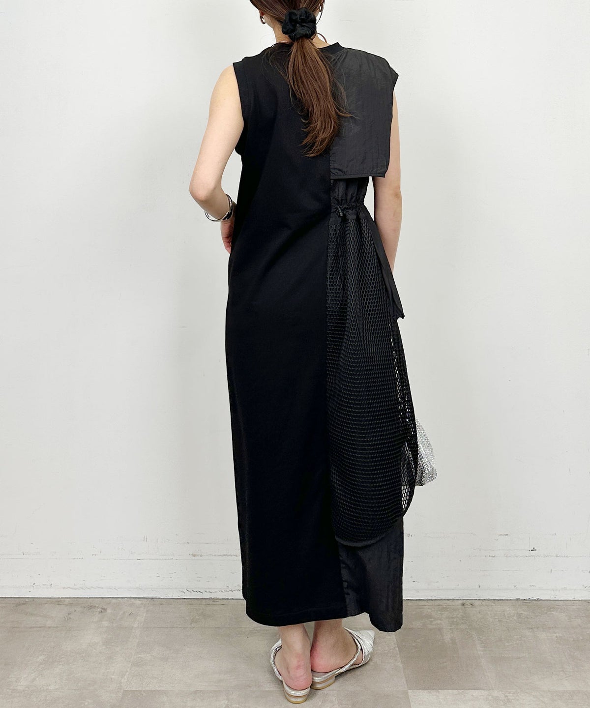 model：H164　着用サイズ：M　ブラック