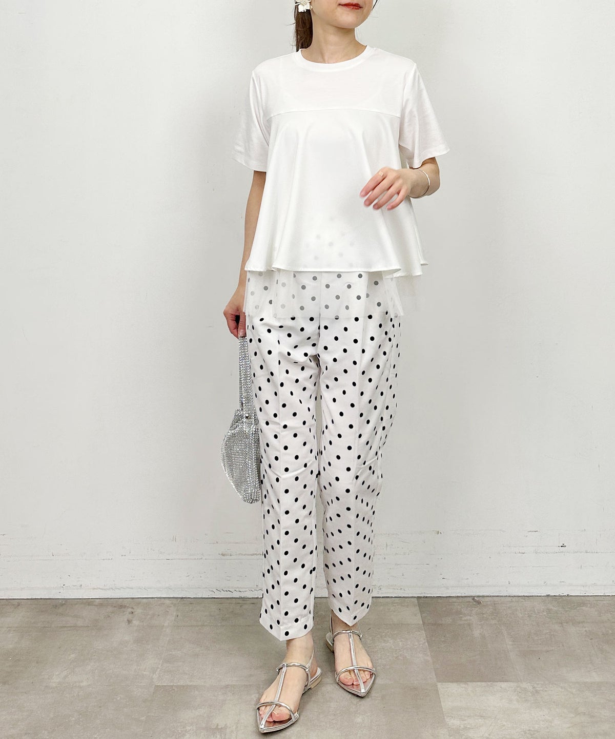 model：H164　着用サイズ：M　オフホワイト