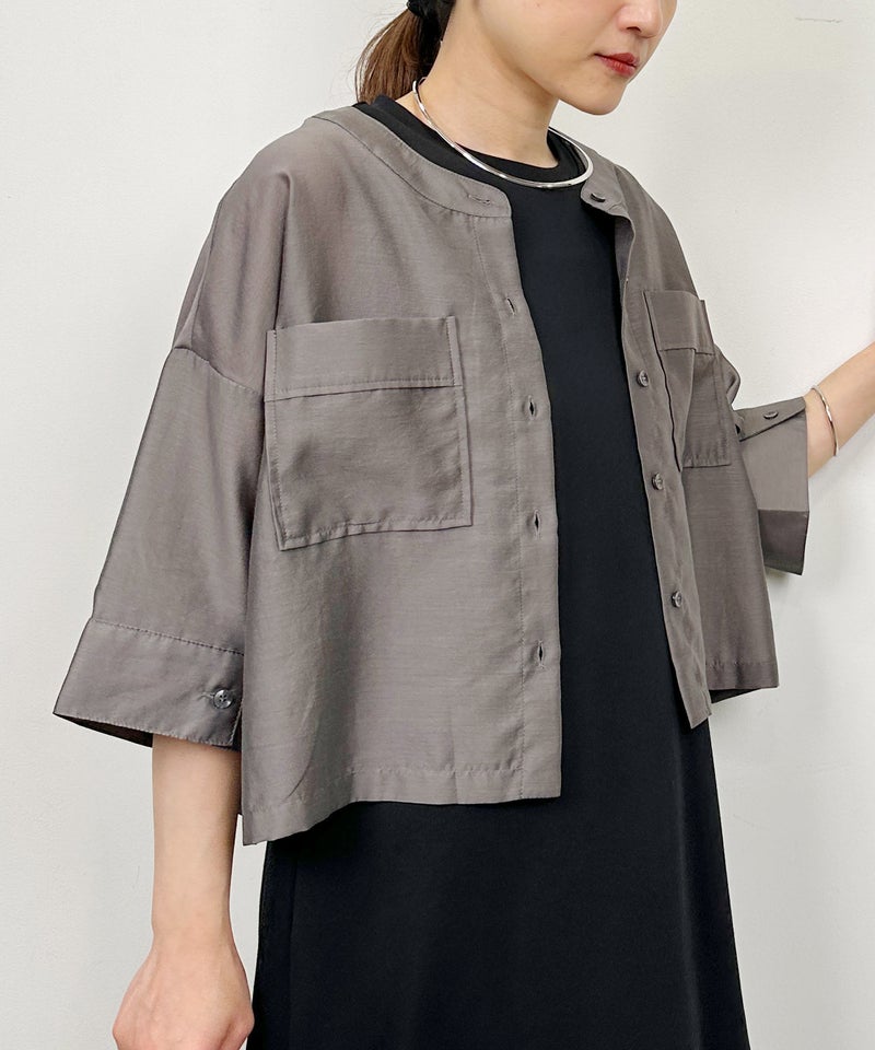 model：H164　着用サイズ：M　チャコールグレー