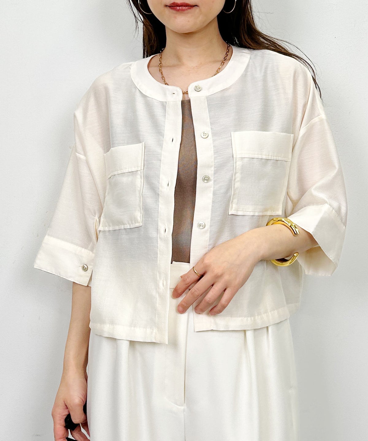 model：H164　着用サイズ：M　アイボリー