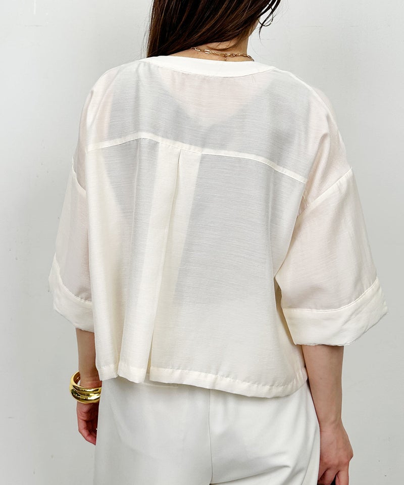 model：H164　着用サイズ：M　アイボリー