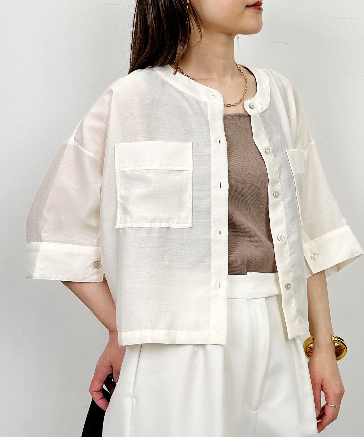 model：H164　着用サイズ：M　アイボリー