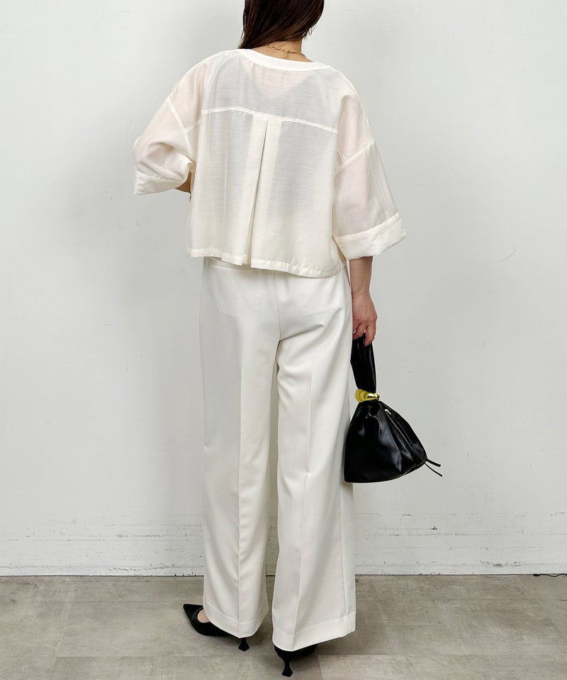 model：H164　着用サイズ：M　アイボリー