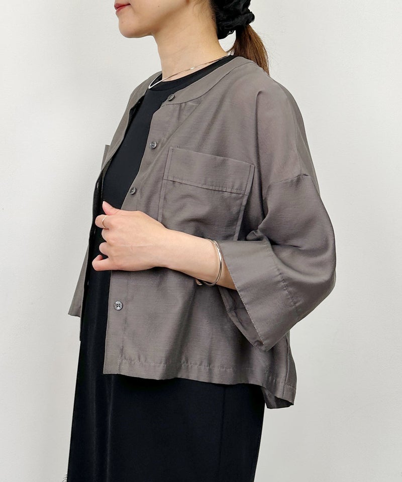 model：H164　着用サイズ：M　チャコールグレー