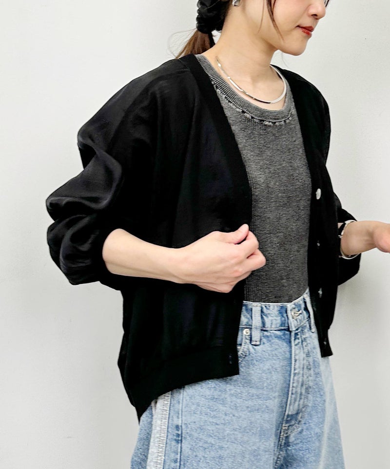 model：H164　着用サイズ：M　ブラック