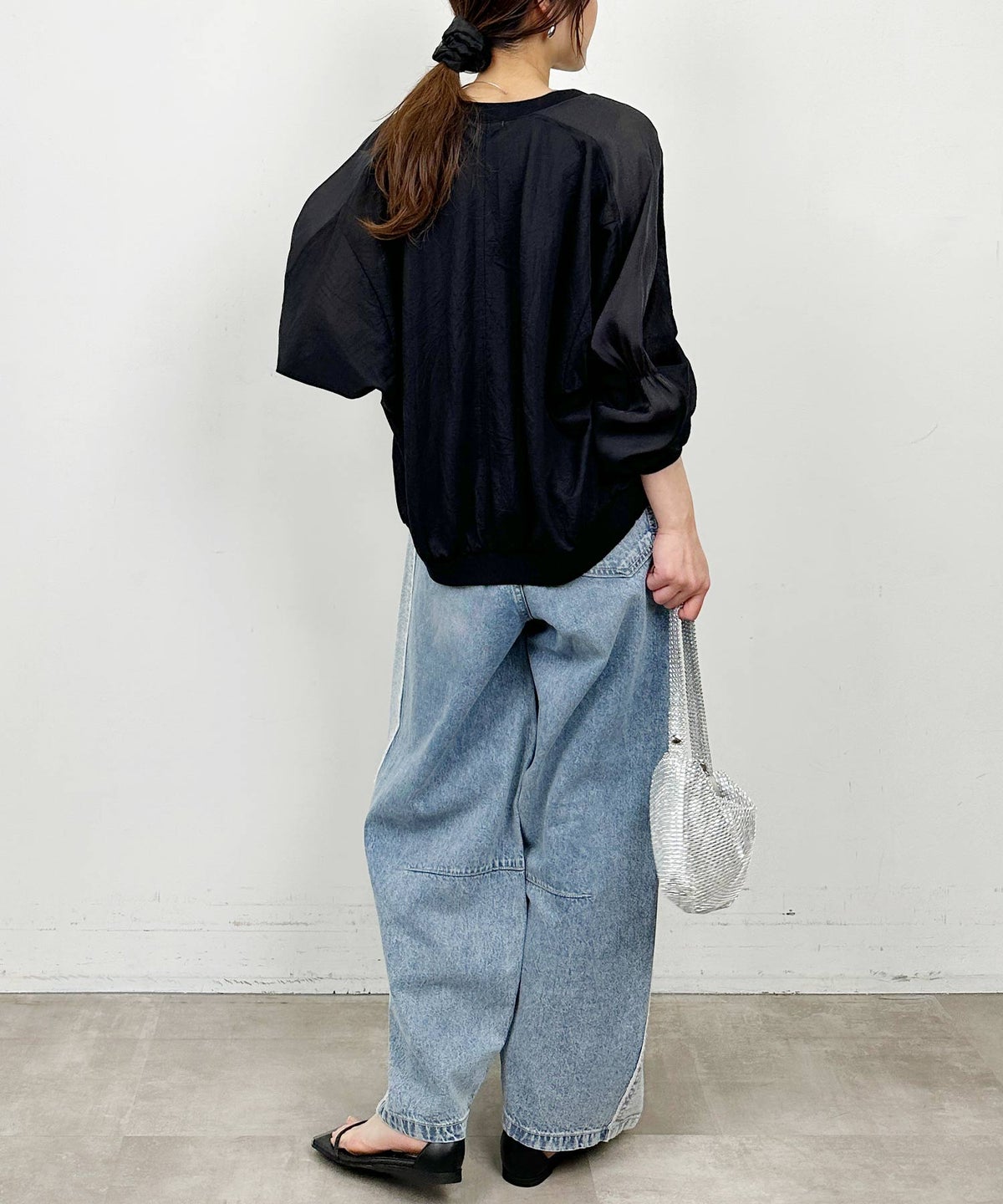 model：H164　着用サイズ：M　ブラック
