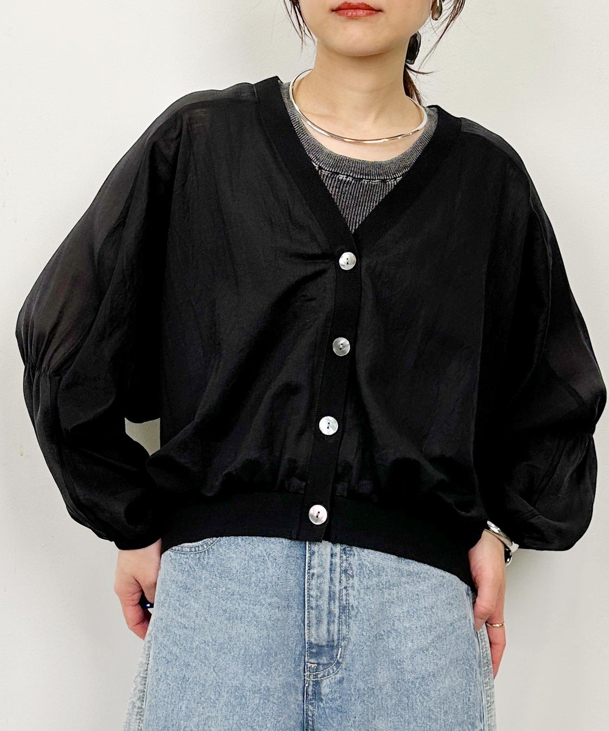 model：H164　着用サイズ：M　ブラック