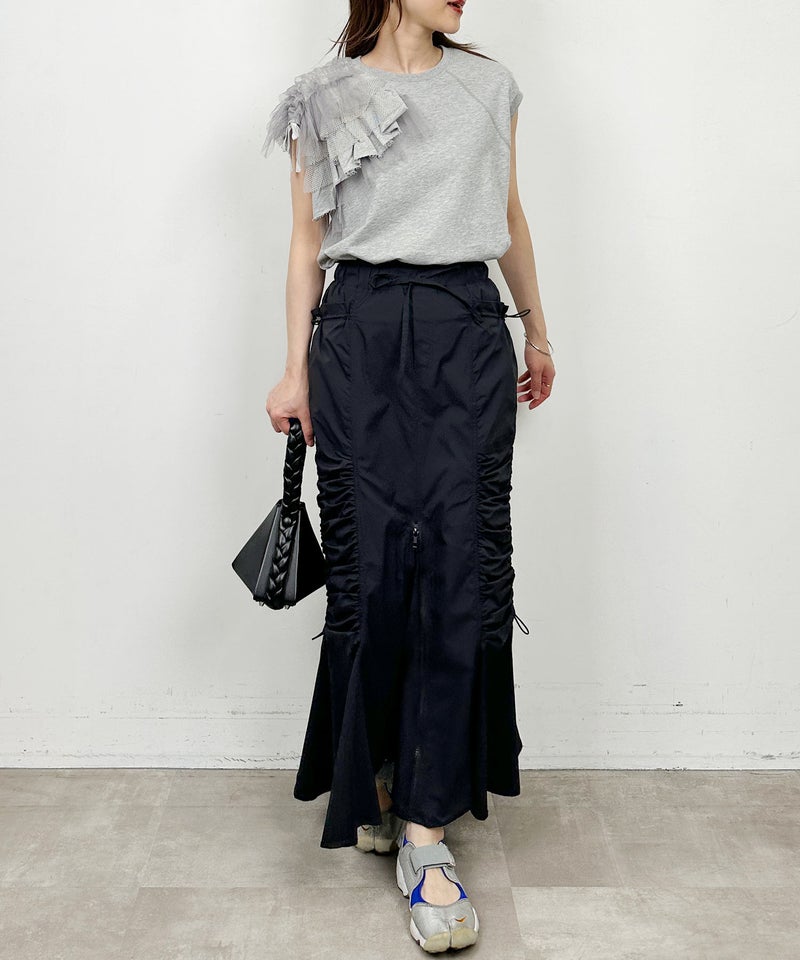 model：H164　着用サイズ：M　グレー