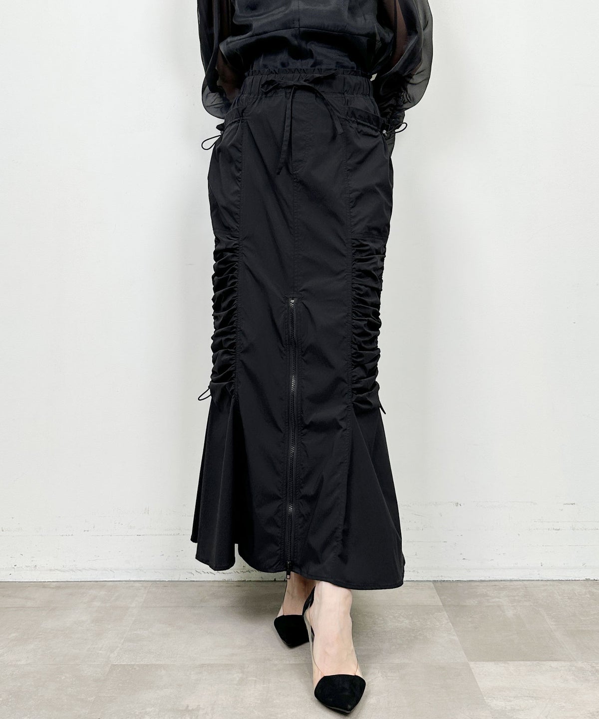 model：H164　着用サイズ：M