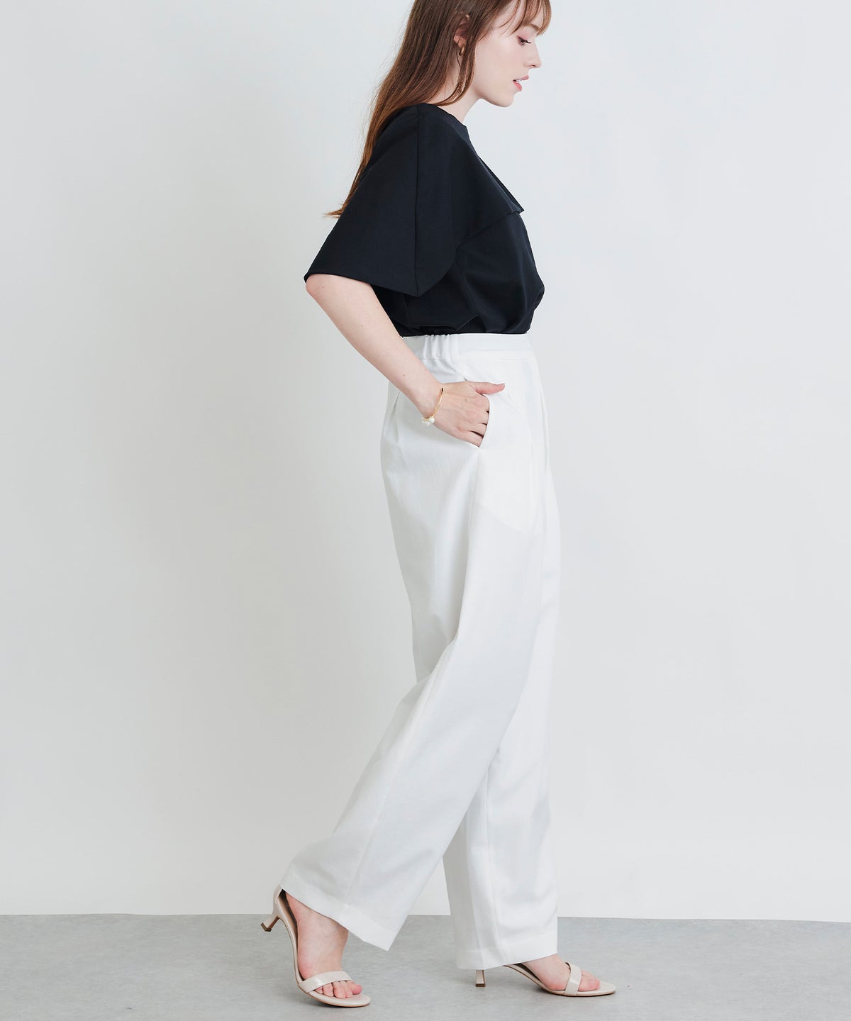 model：H160　着用サイズ：M　ブラック