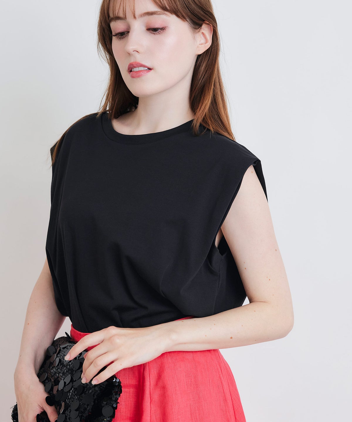 model：H160　着用サイズ：M　ブラック