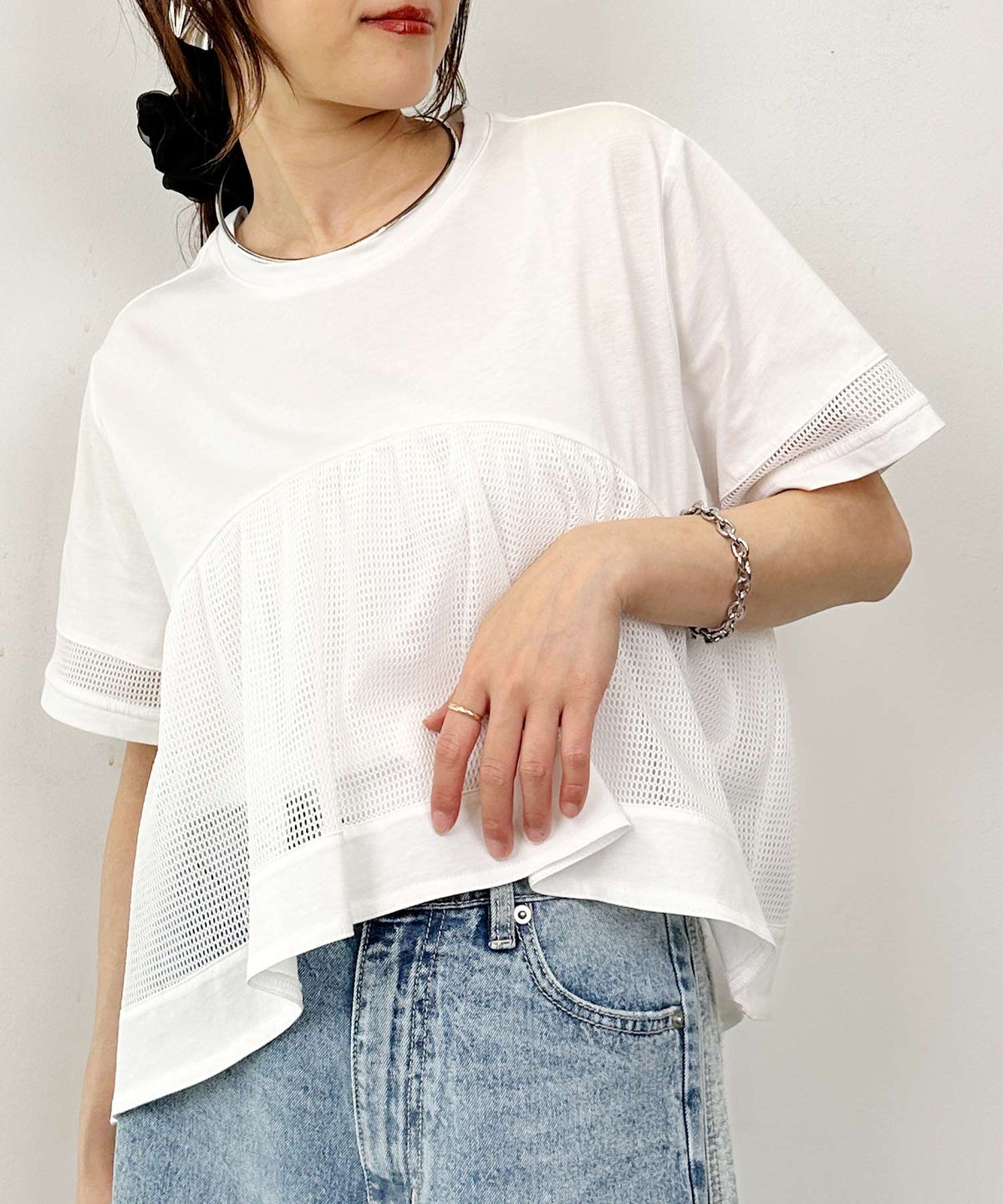 model：H164　着用サイズ：M　オフホワイト