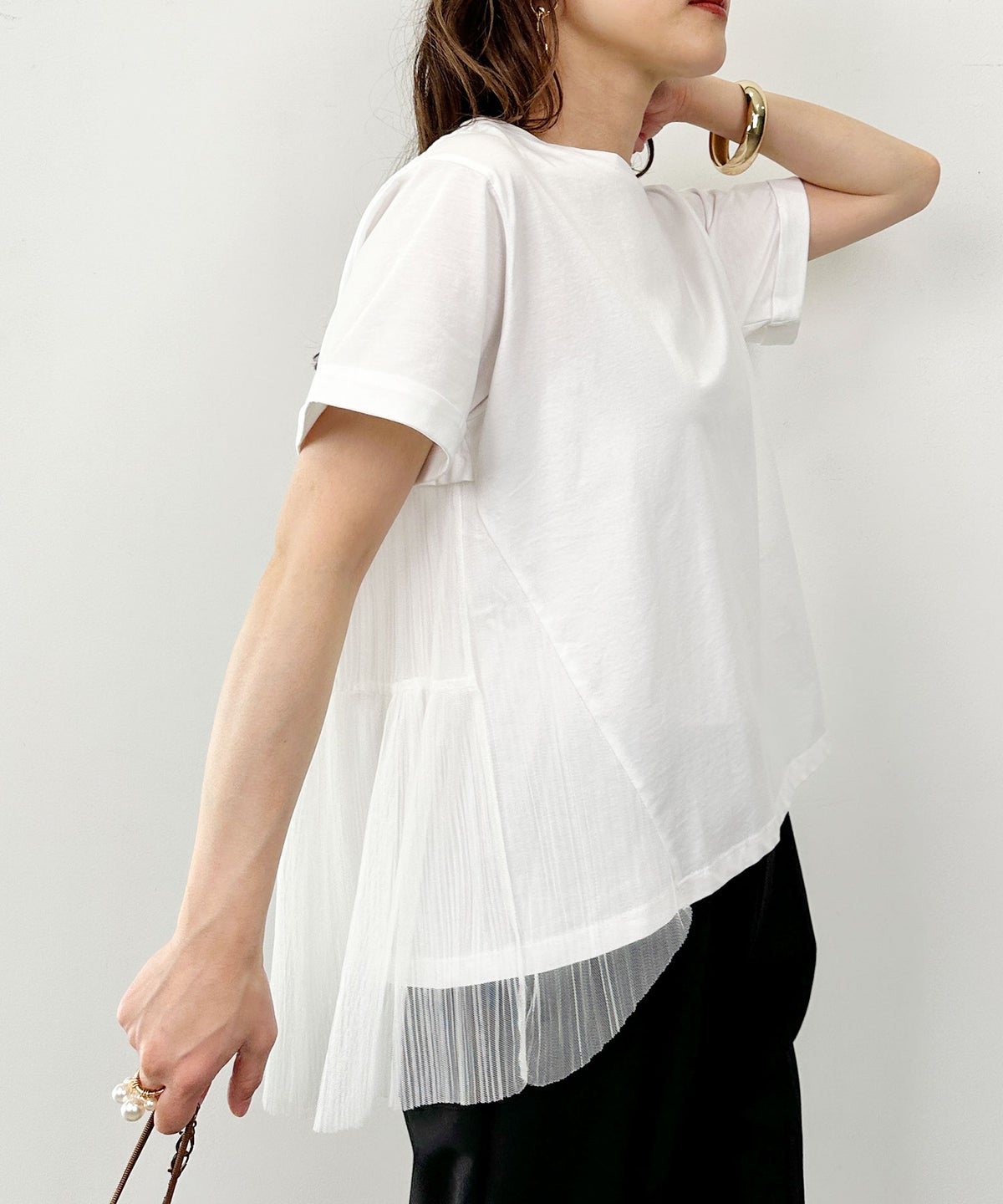 model：H164　着用サイズ：M　オフホワイト