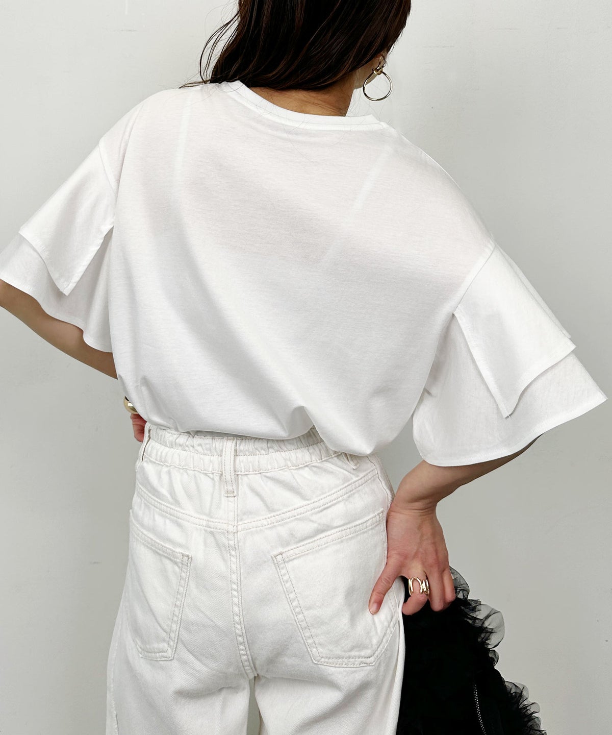 model：H164　着用サイズ：M　オフホワイト