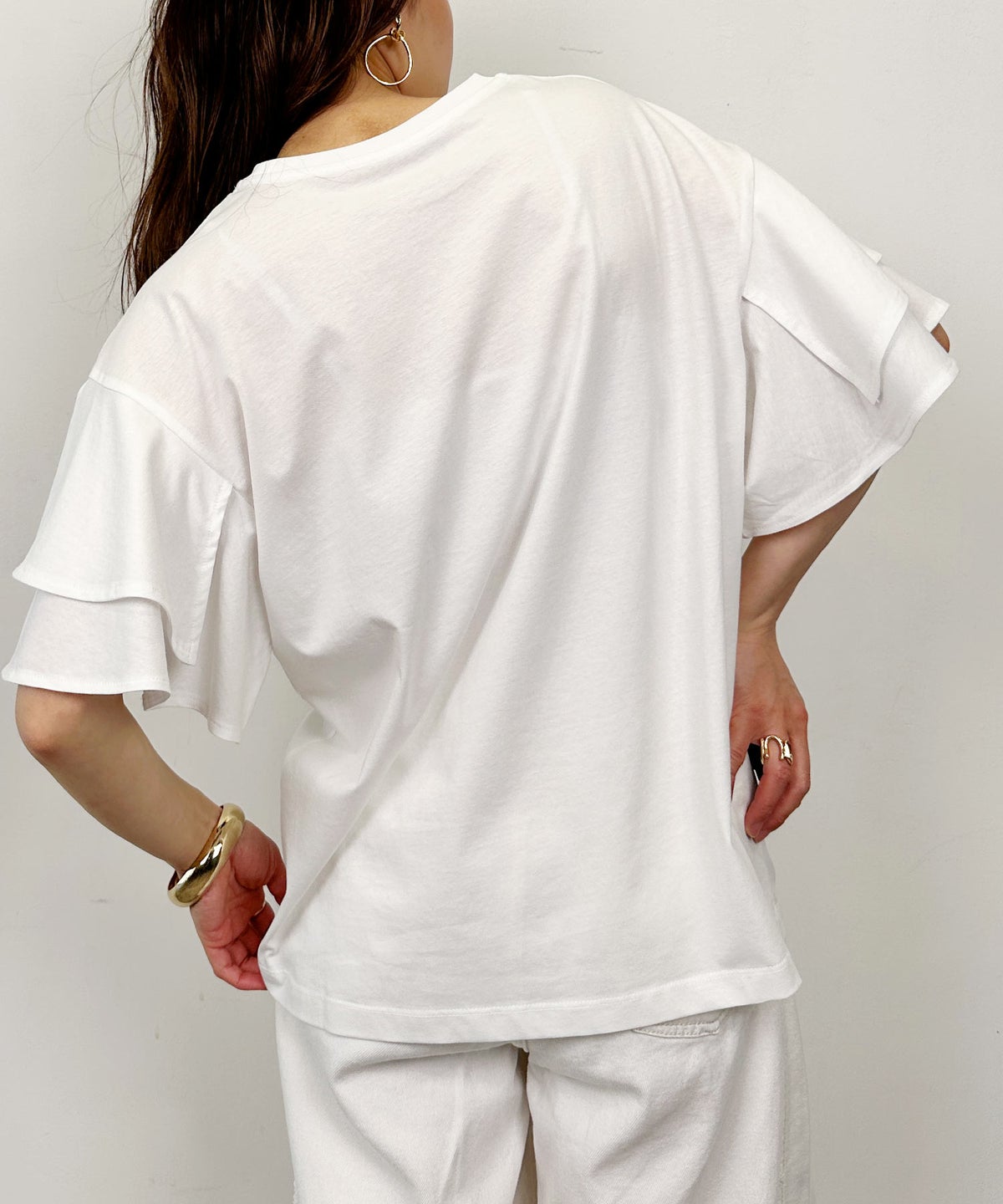 model：H164　着用サイズ：M　オフホワイト