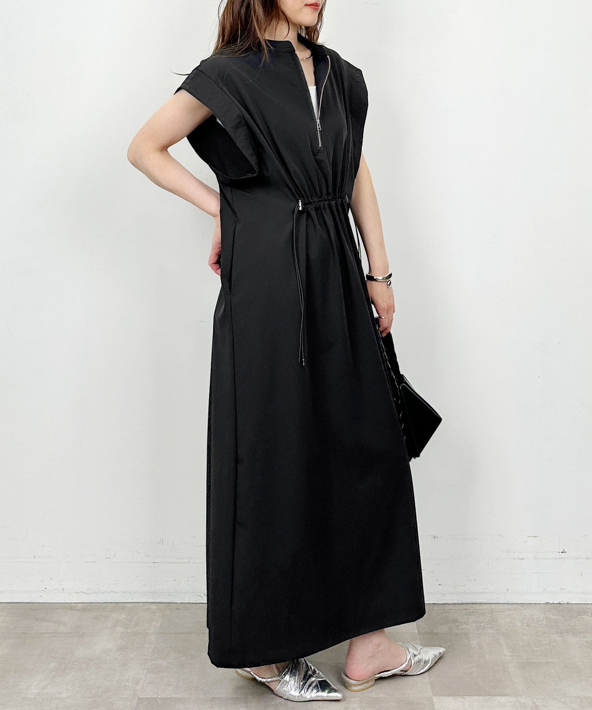 model：H164　着用サイズ：M　ブラック