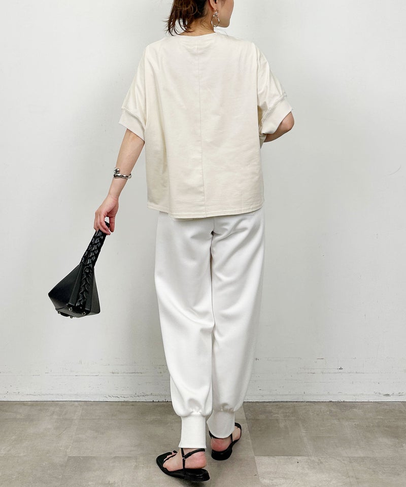 model：H164　着用サイズ：M　アイボリー