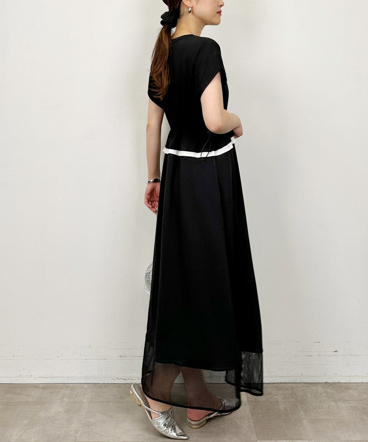 model：H164　着用サイズ：M　ブラック