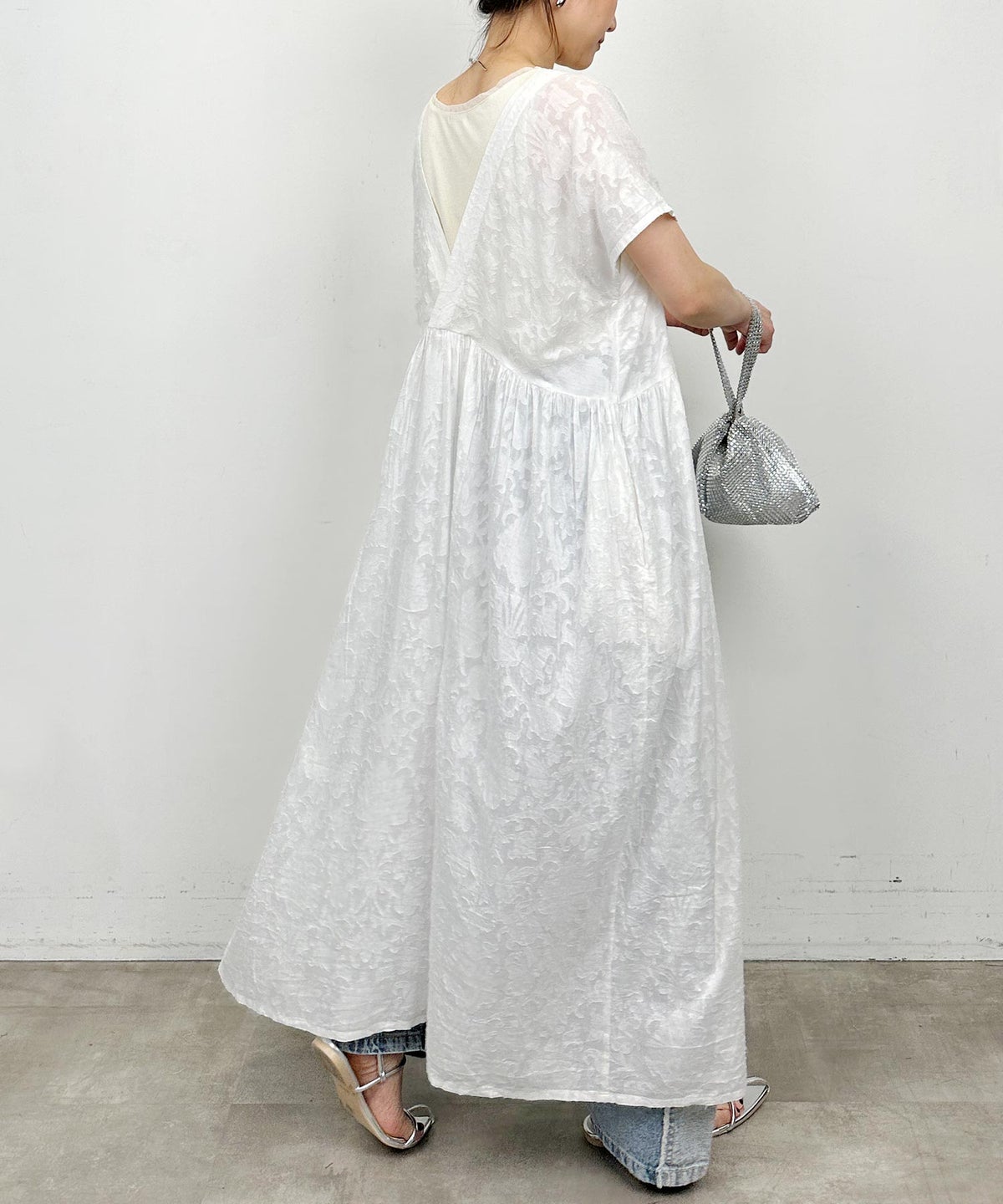 model：H164　着用サイズ：M　オフホワイト