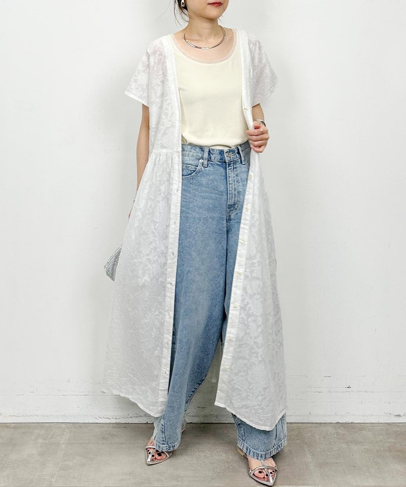 model：H164　着用サイズ：M　オフホワイト