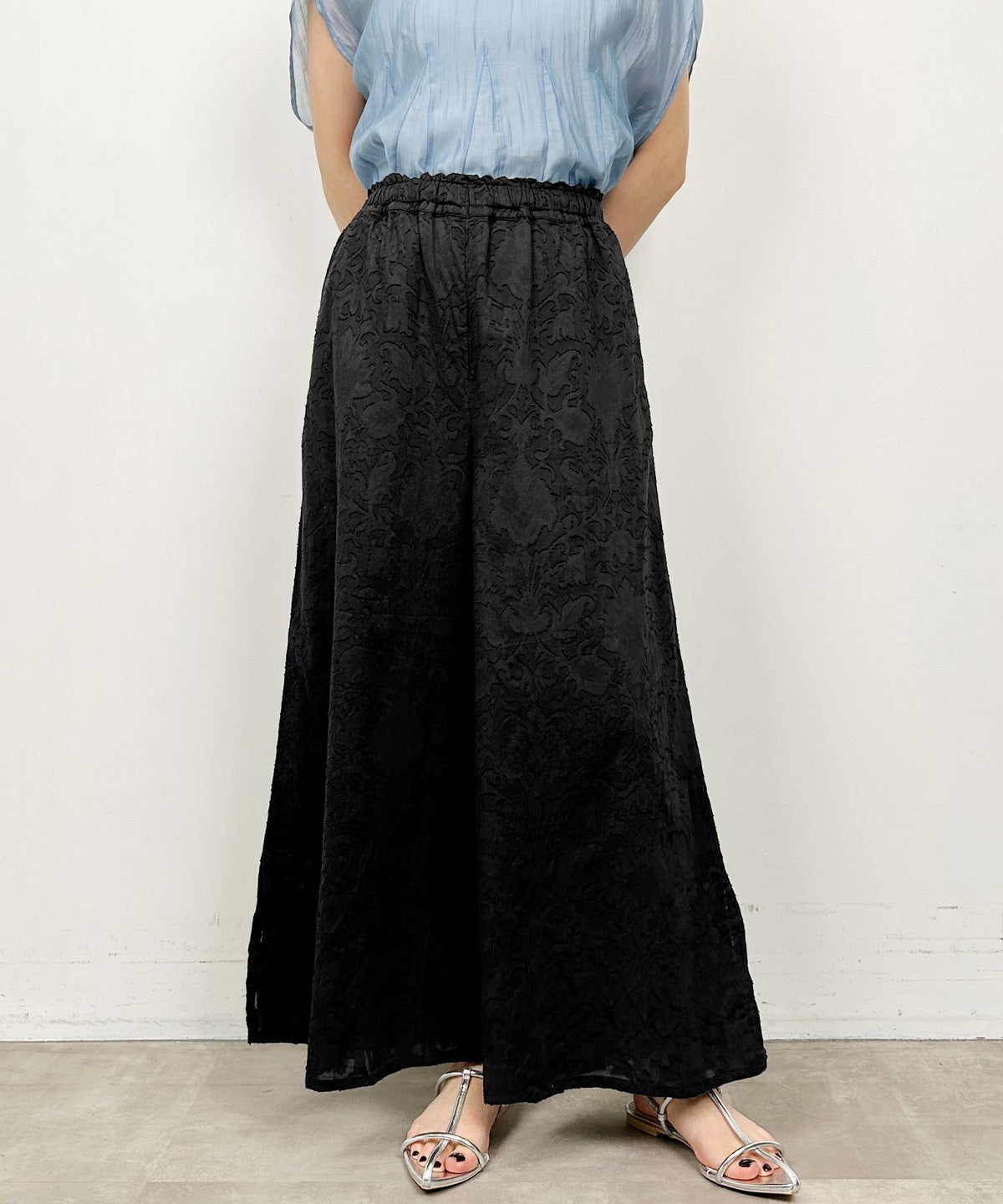 model：H164　着用サイズ：M　ブラック