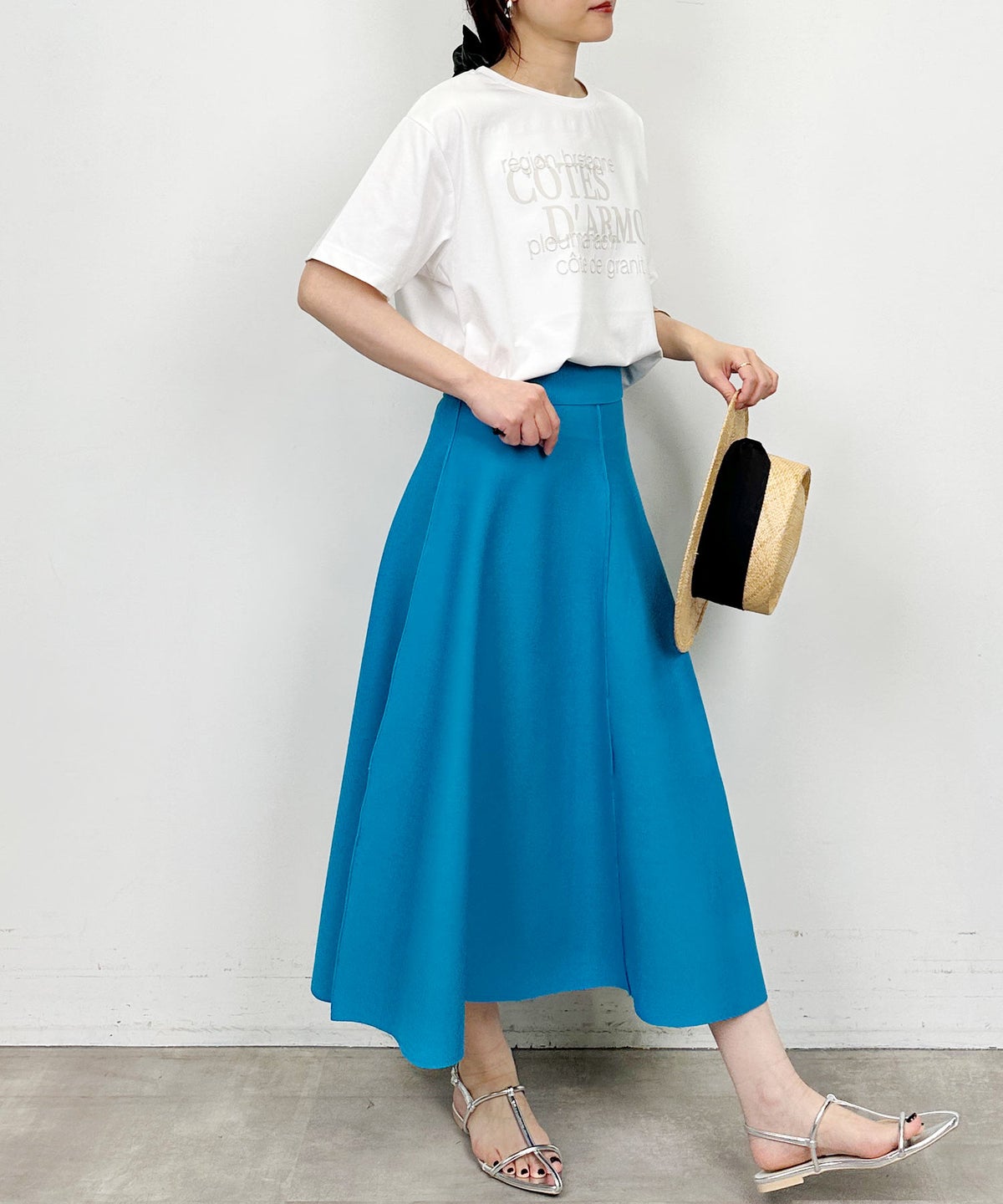 model：H164　着用サイズ：M　オフホワイト