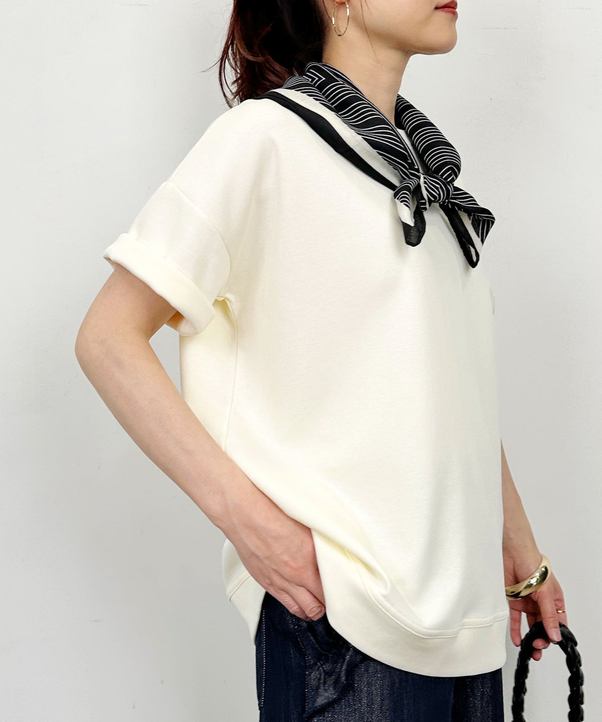 model：H164　着用サイズ：M　アイボリー