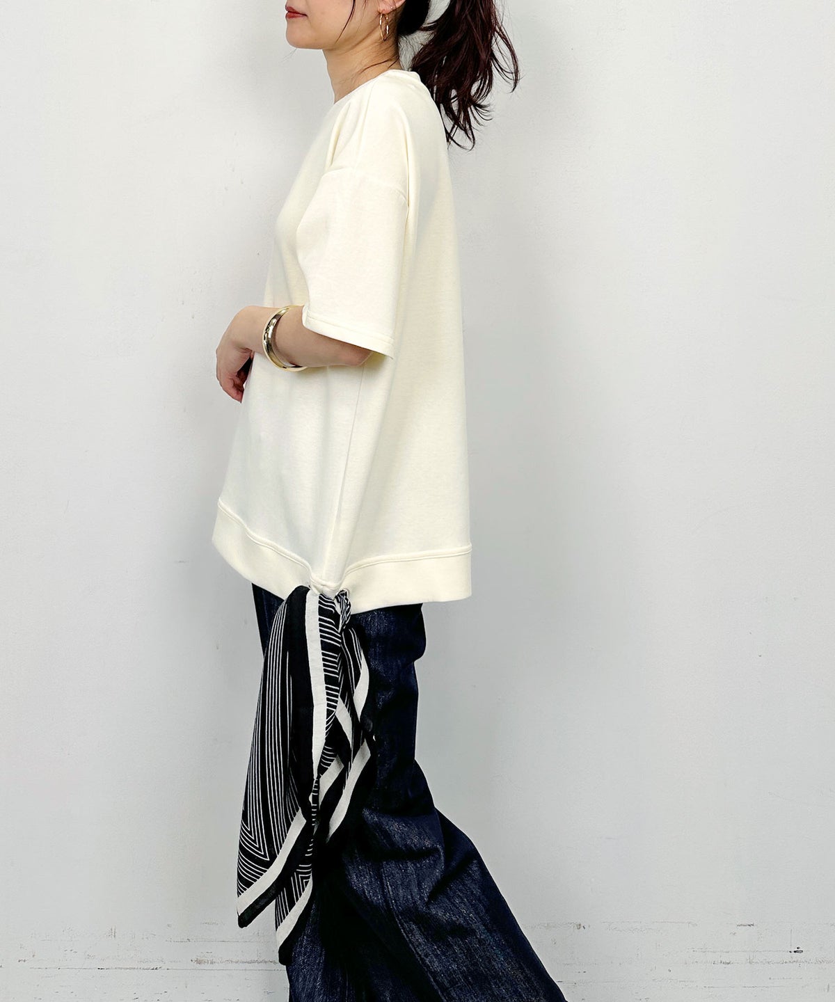 model：H164　着用サイズ：M　アイボリー