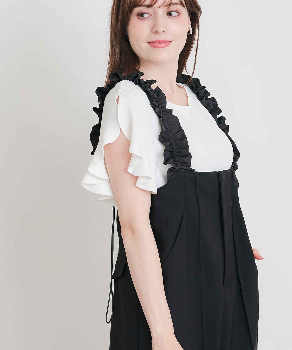 model：H160　着用サイズ：M　オフホワイト