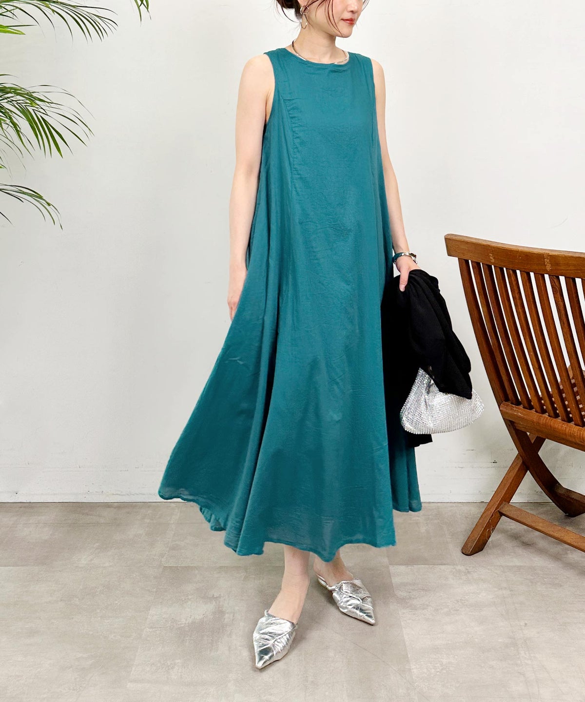model：H164　着用サイズ：M　グリーン