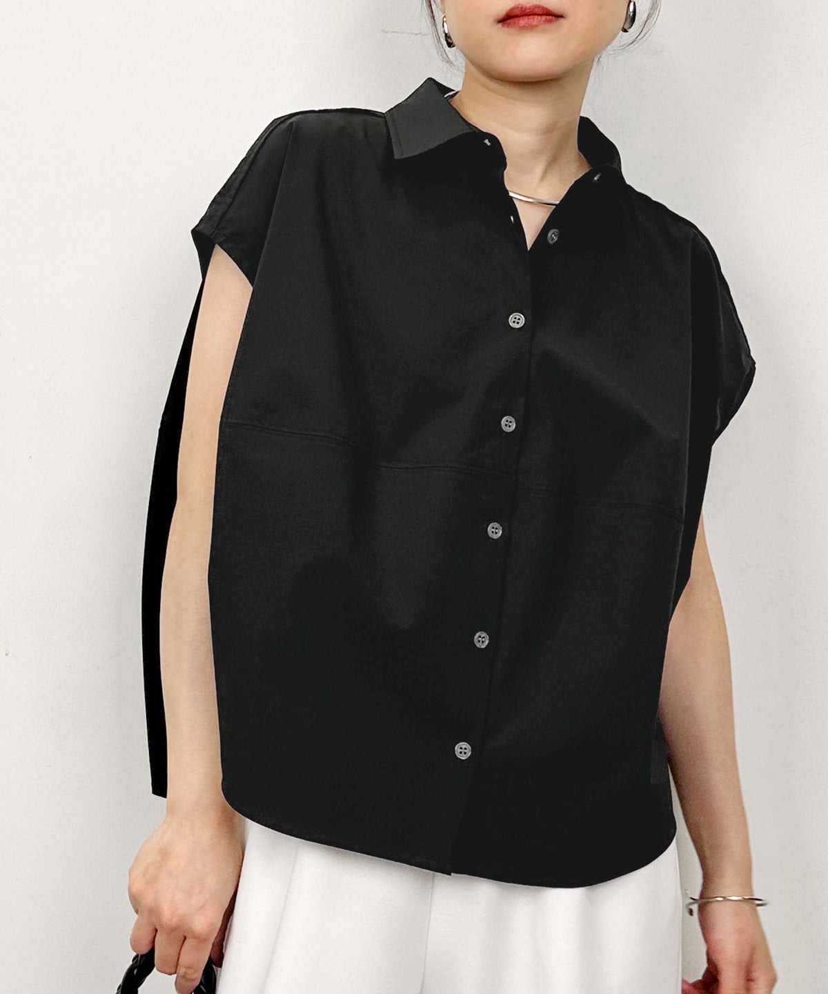 model：H164　着用サイズ：M　ブラック