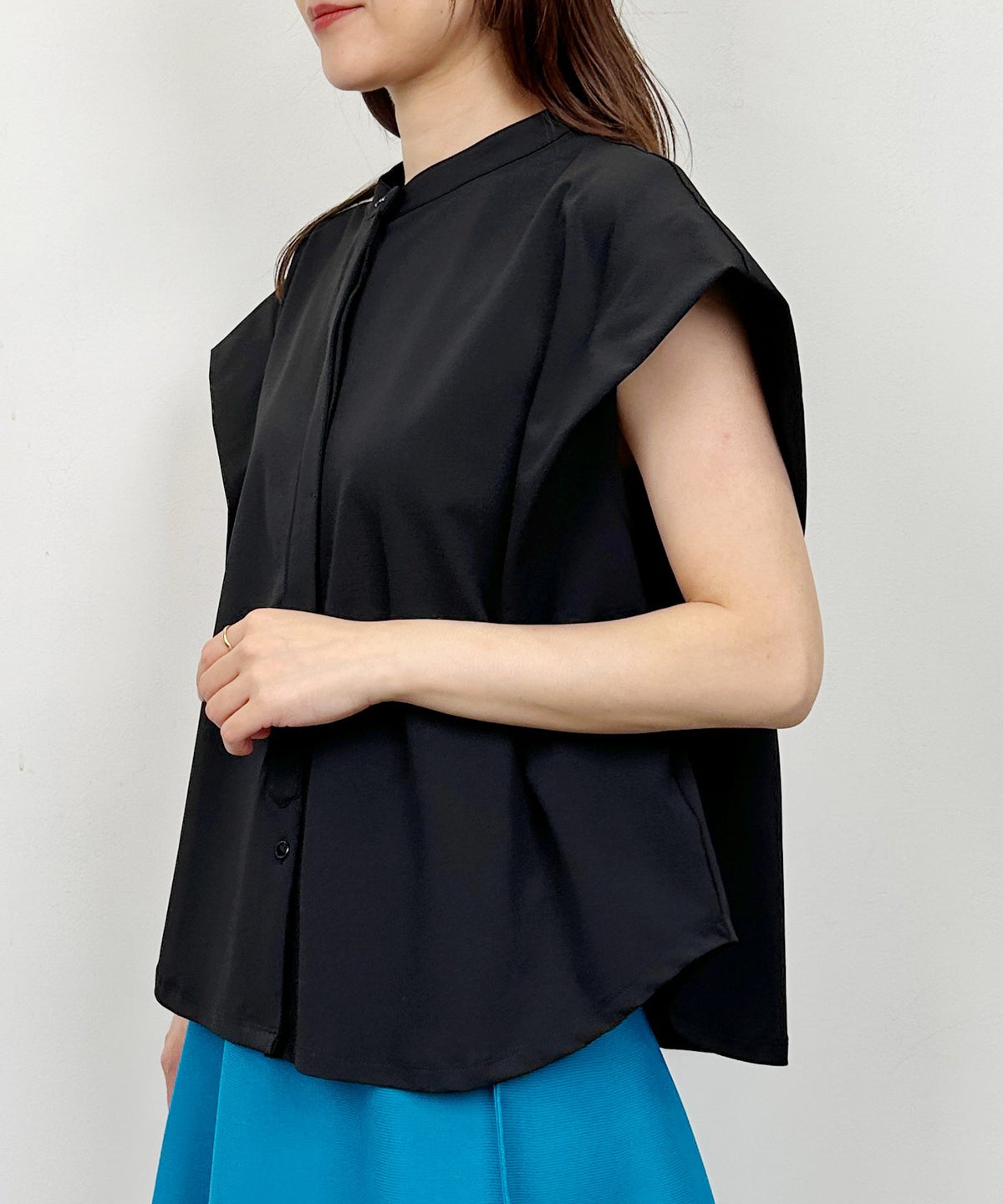 model：H164　着用サイズ：M　ブラック