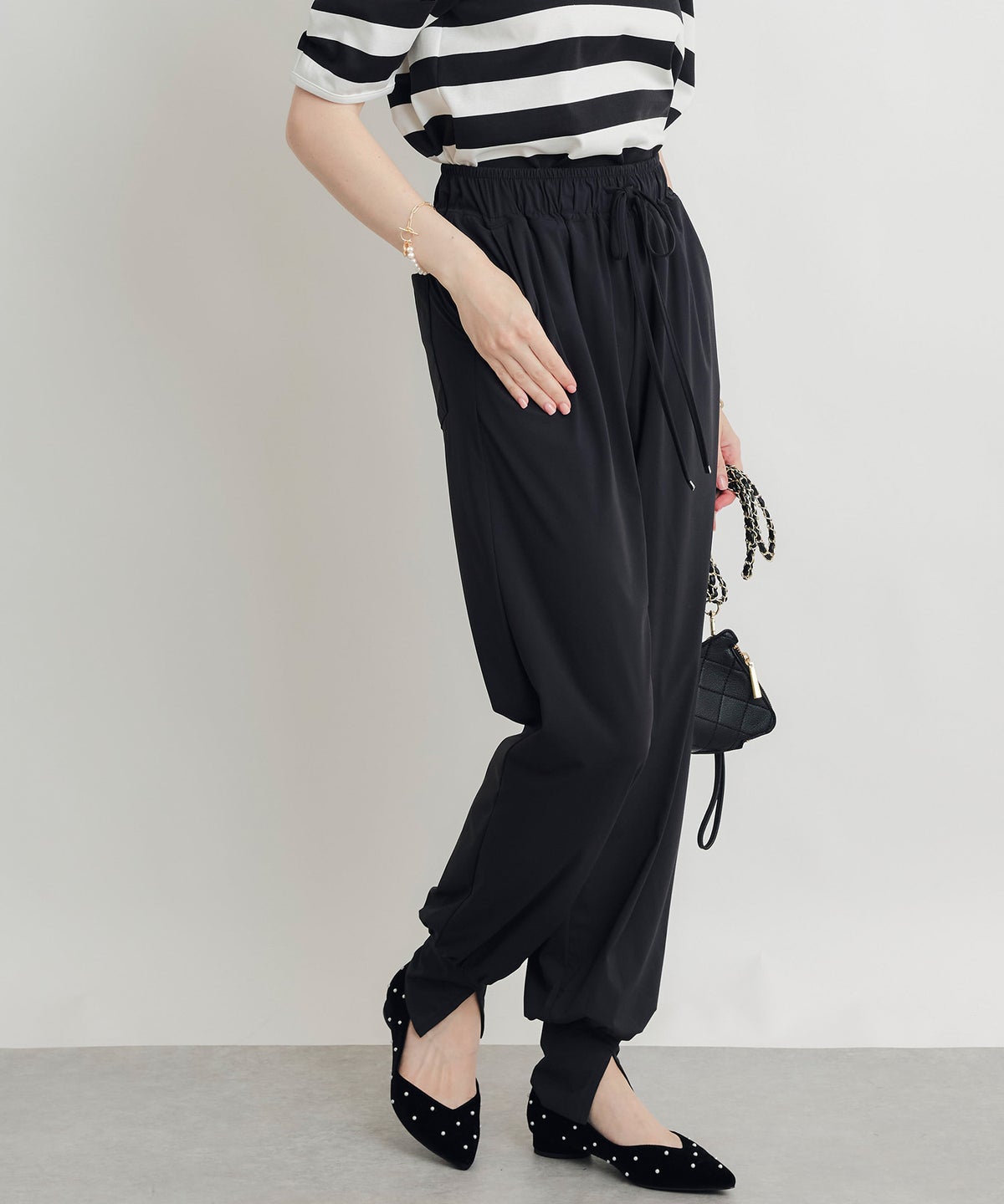 model：H160　着用サイズ：M　ブラック