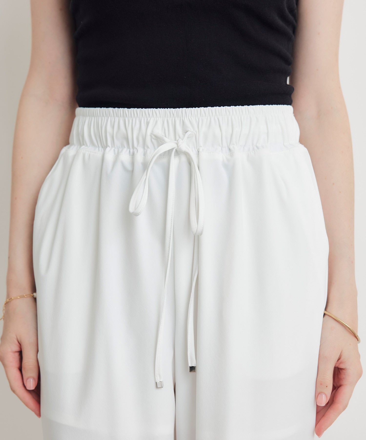 新品未使用 LOHEN LOOP TACK PANTS 36サイズ ホワイト セットアップ可能】接触冷感UVカットジョガーパンツ | PICCIN