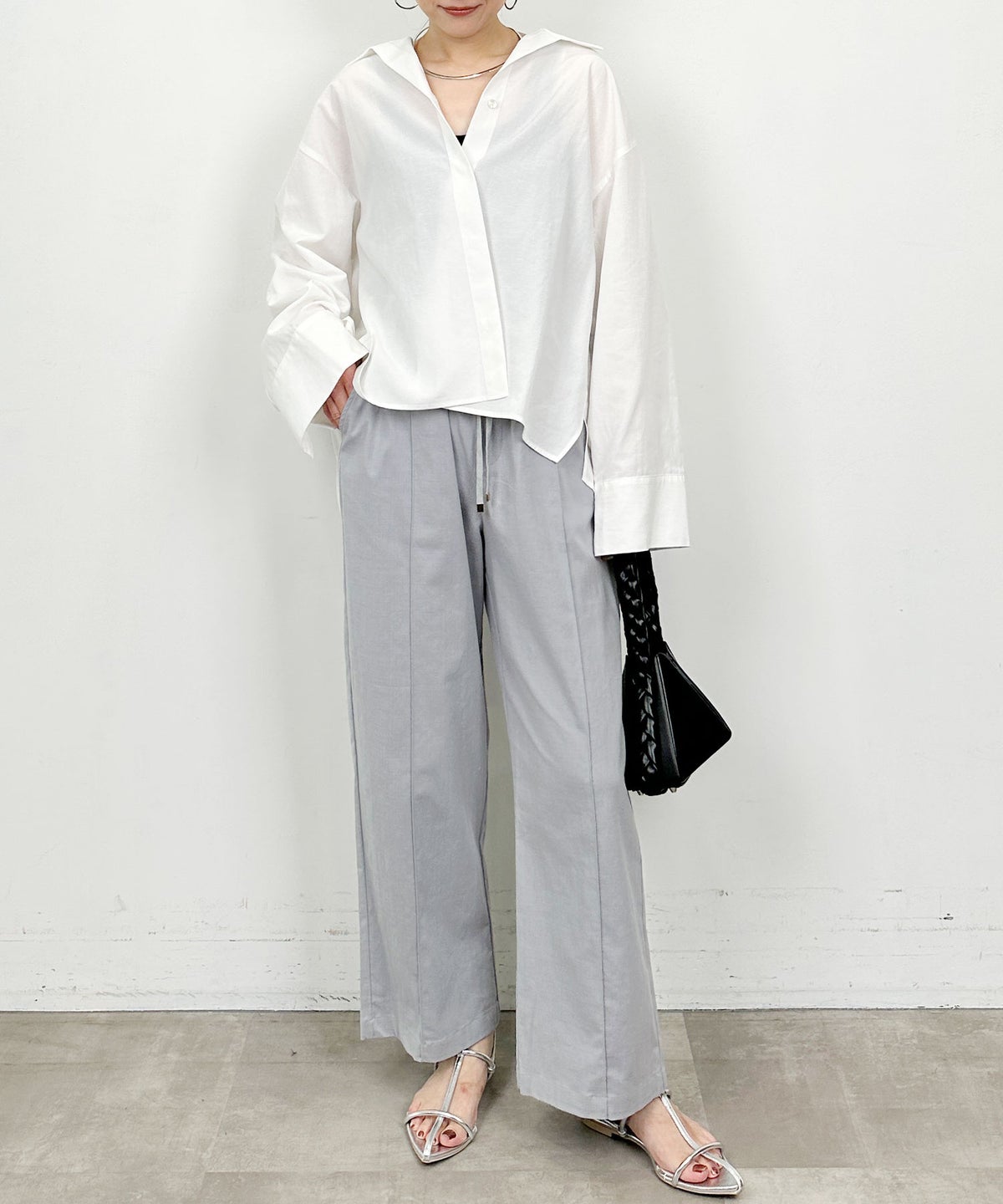 model：H164　着用サイズ：M　グレー