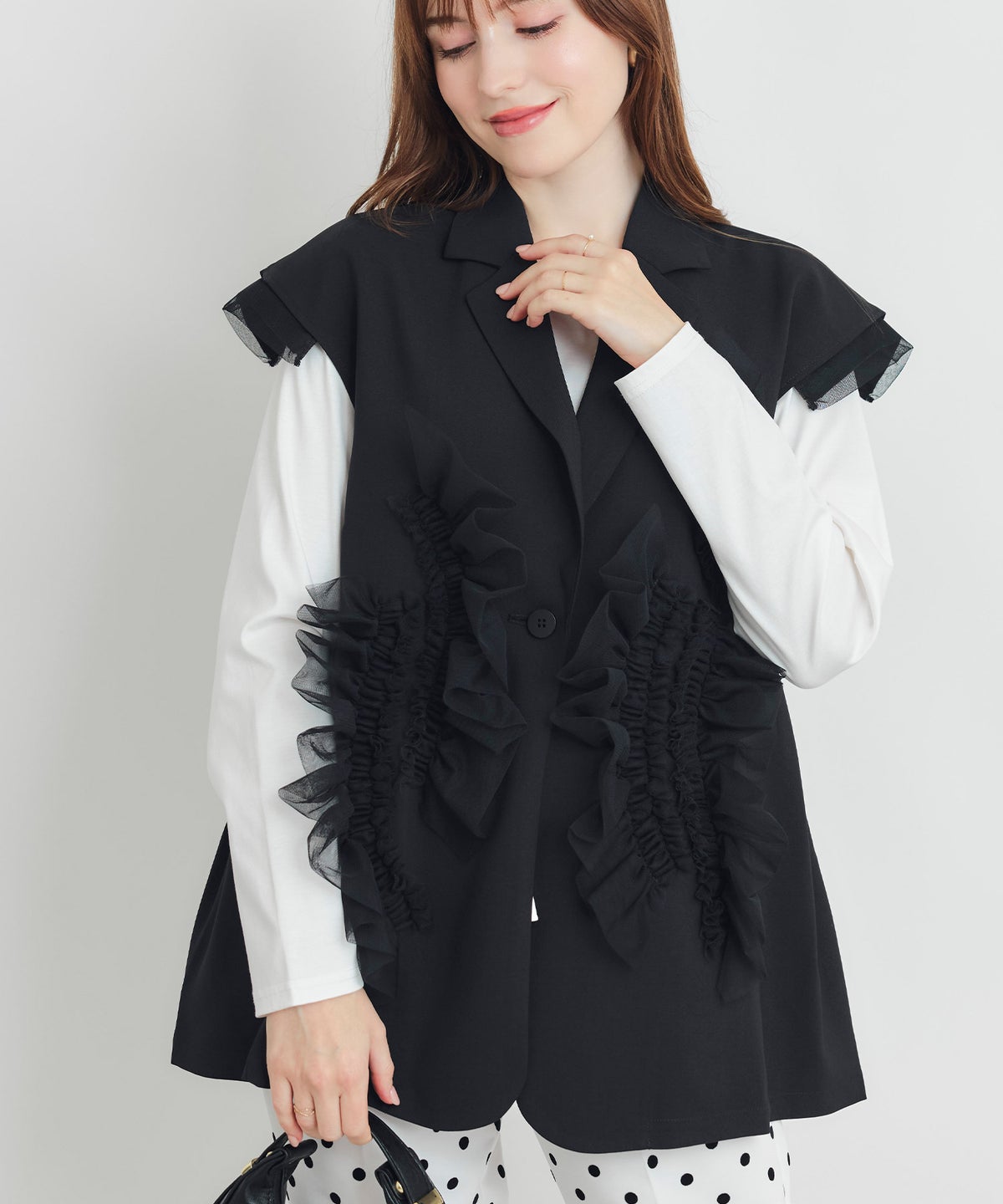 model：H160　着用サイズ：M　ブラック